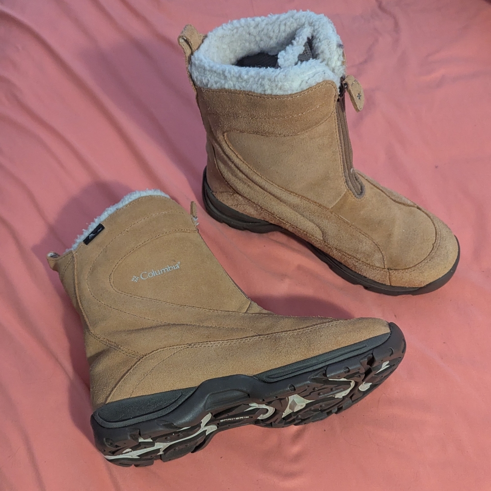 Columbia Vallara Boots with Thermolite Insulation